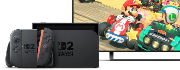 PCモニター前に置かれたNintendo Switch2本体とドック